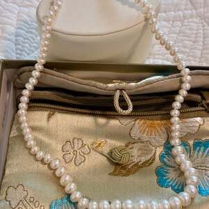 Honora pearl necklace 16” - all white and unique design